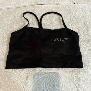 Beyond‎ Yoga cropped tank, size extra small
